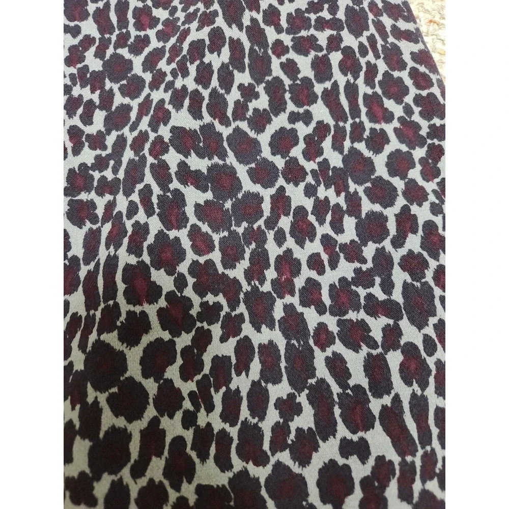 Talbots 10p Purple Leopard Print Pencil Skirt‎ Stretch 32x22 NWT